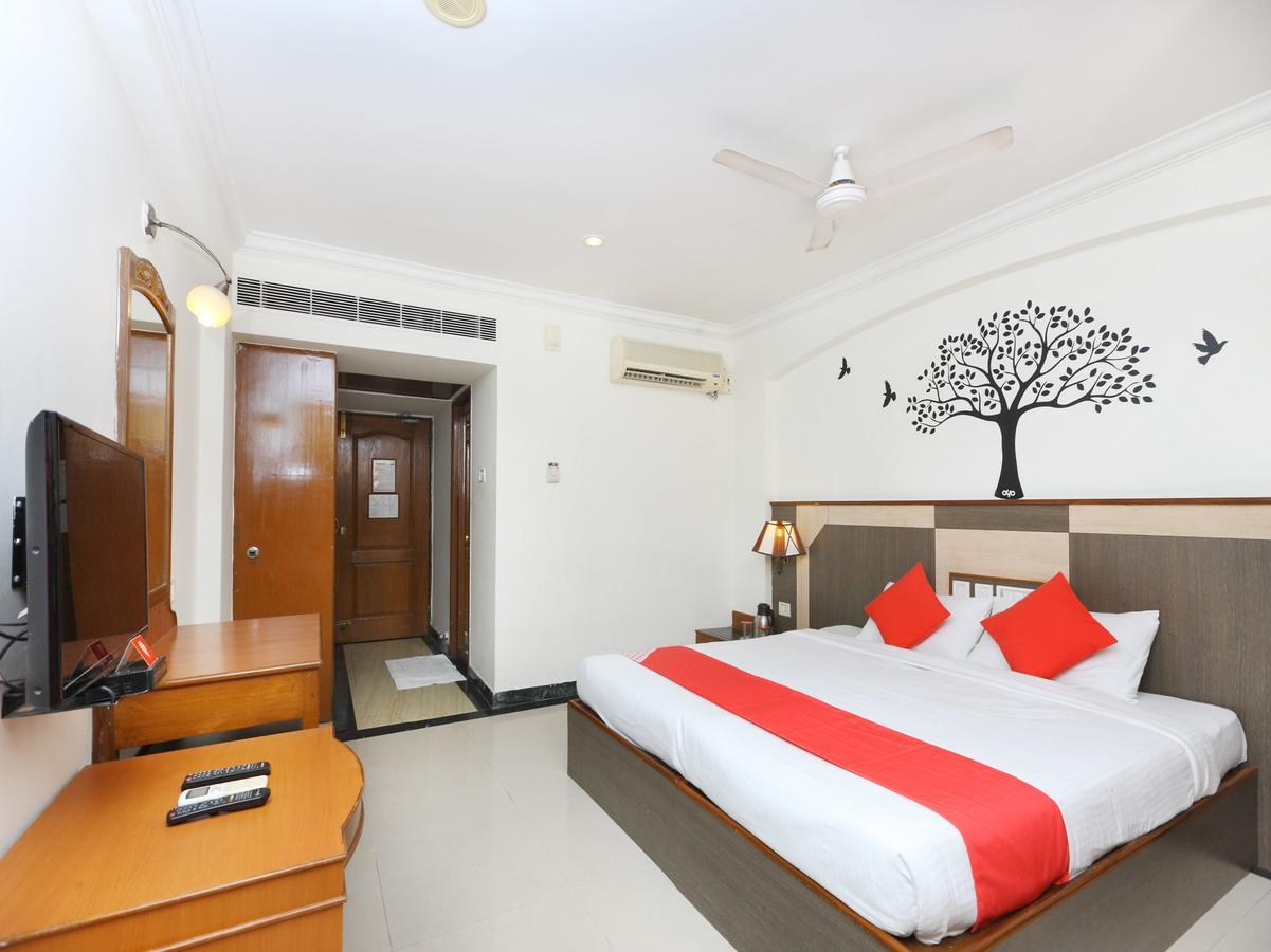 Oyo 1081 Hotel Sindhu International Tirupati Luaran gambar