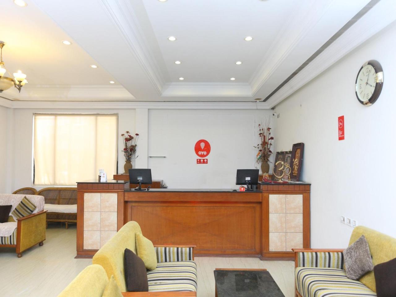 Oyo 1081 Hotel Sindhu International Tirupati Luaran gambar