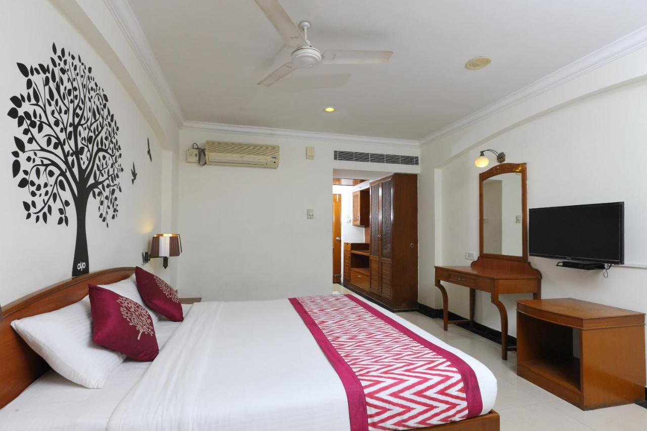 Oyo 1081 Hotel Sindhu International Tirupati Luaran gambar